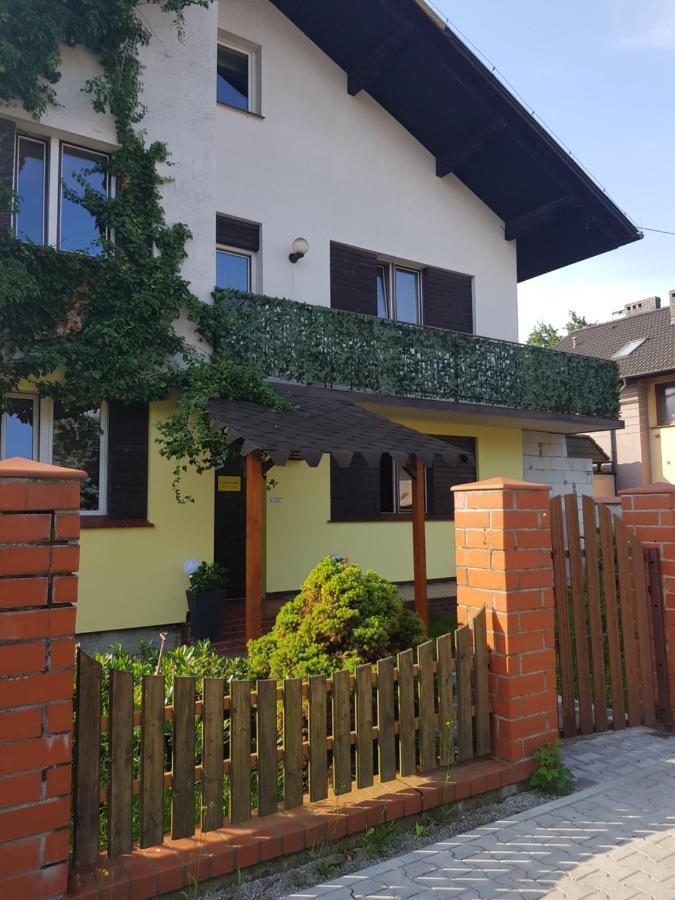 Goscinna Hacjenda Radwanice Bagian luar foto