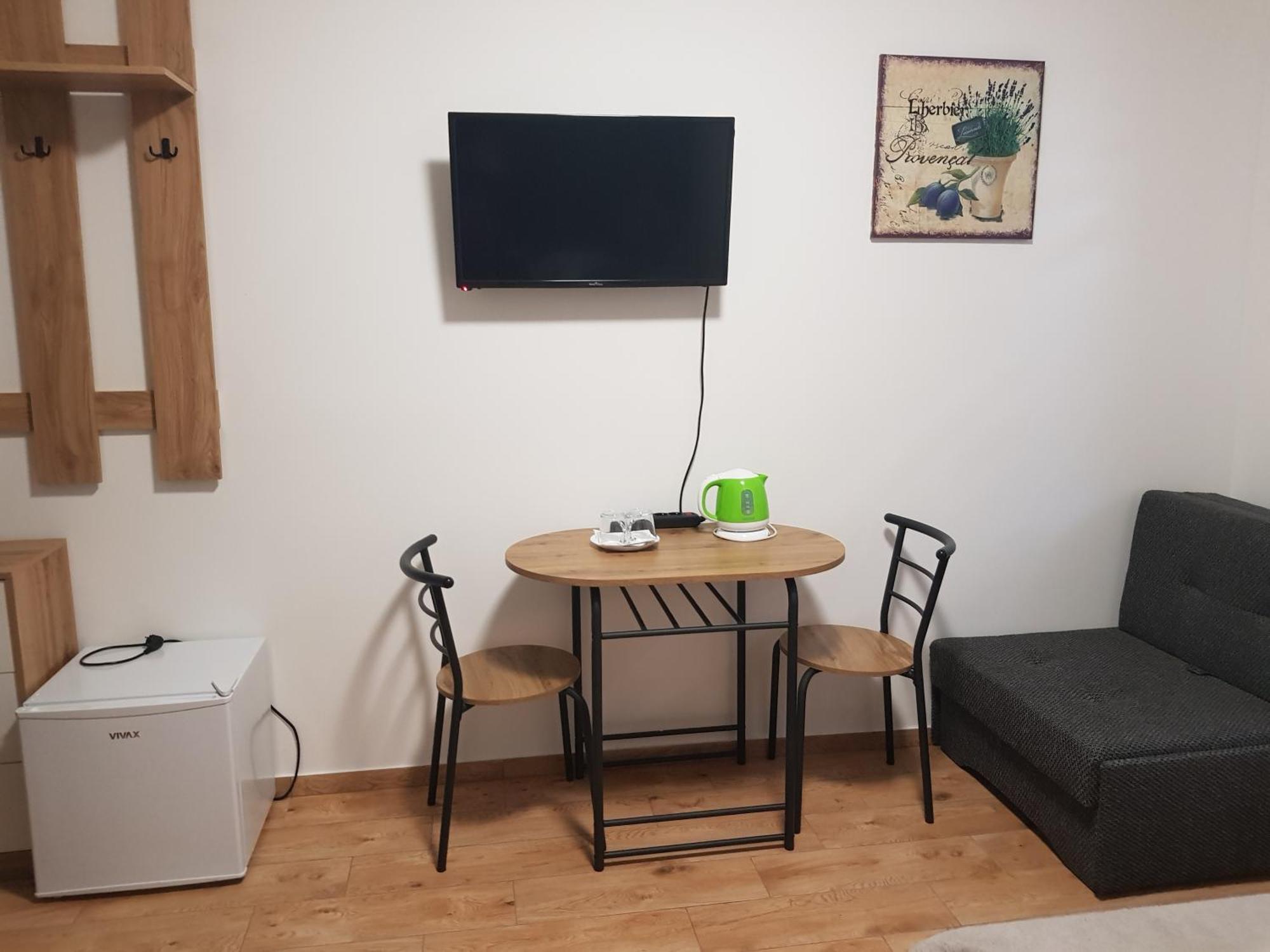 Goscinna Hacjenda Radwanice Ruang foto