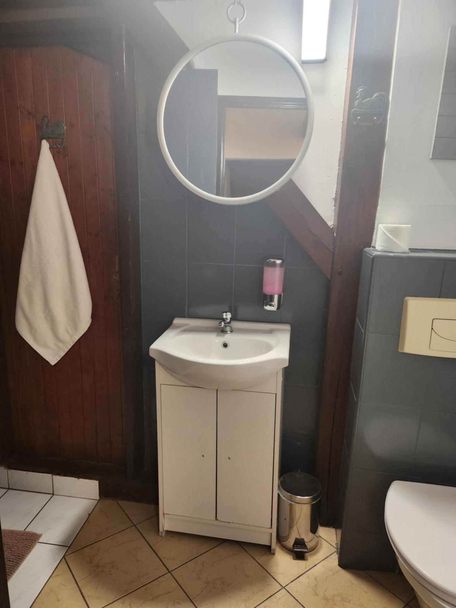 Goscinna Hacjenda Radwanice Bagian luar foto