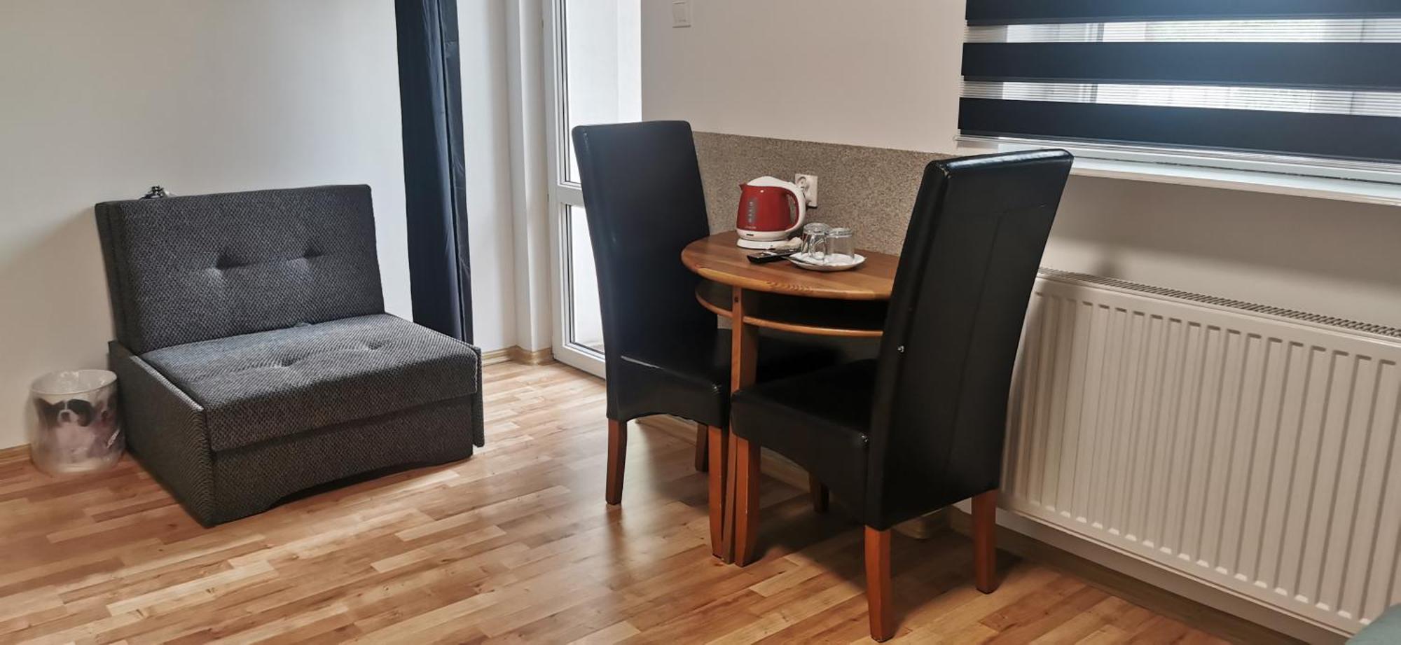 Goscinna Hacjenda Radwanice Bagian luar foto